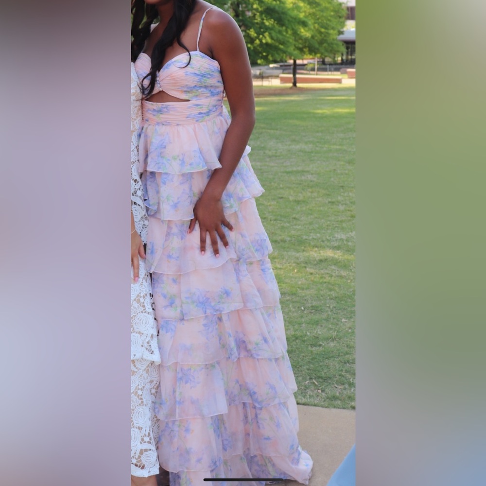 Mac Duggal Ieena Floral Chiffon Ballgown - Picture 5 of 7